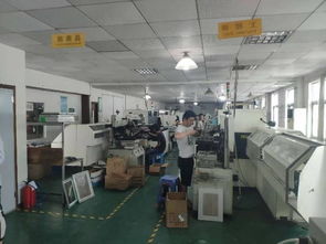 龍崗新現大型注塑廠出租 2400平米實用面積，工業發展新機遇